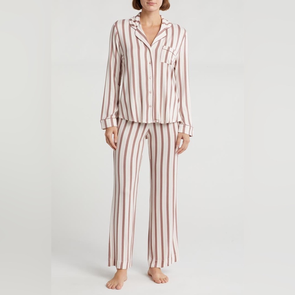 Nordstrom Rack Tranquility Long Sleeve Shirt and Pants Two Piece PJ set